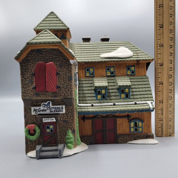 Vtg Dept 56 Heritage Village "McGrebe Cutters & Sleighs" Lighted House Porcelain - Picture 14 of 15